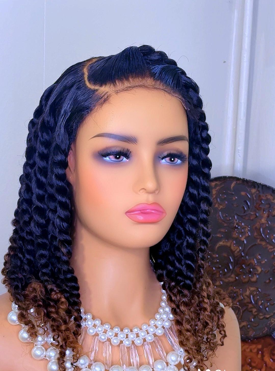 2 finger custom braiding hair, 1B-30 colored tips, available in 18-inch length, and 250 density.